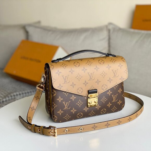 Louis Vuitton Pochette Metis Monogram Shoulder Bag - Picture 1 of 7